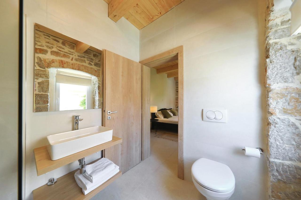 Villa Mira With A Heated Pool And A Sea View Božava Extérieur photo