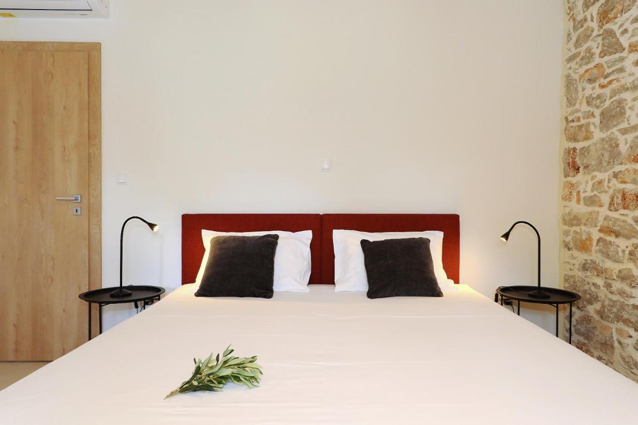Villa Mira With A Heated Pool And A Sea View Božava Extérieur photo