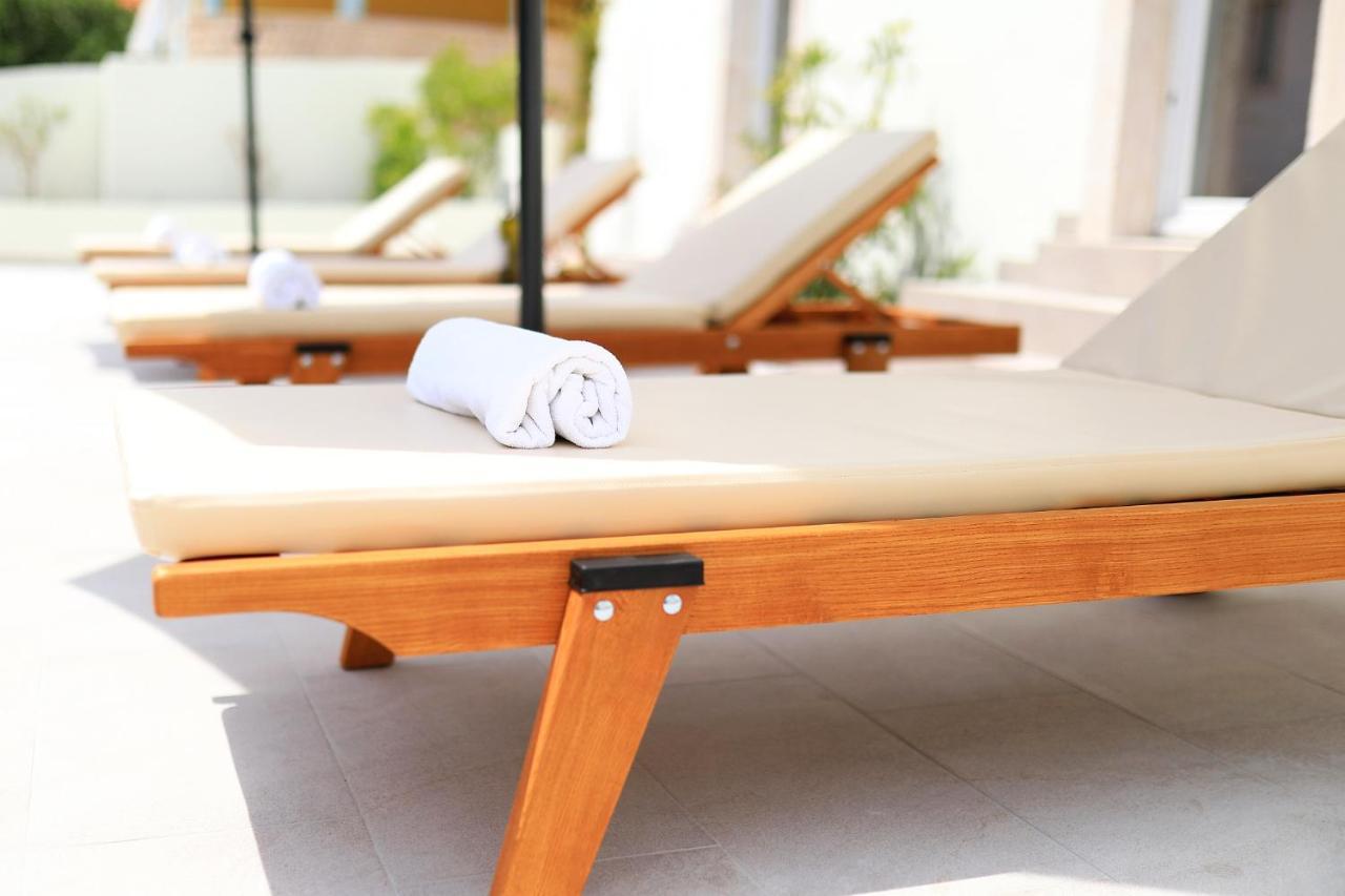 Villa Mira With A Heated Pool And A Sea View Božava Extérieur photo